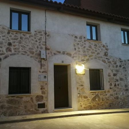 Casa Rural El Enebro 4 Estrellas Navamorcuende المظهر الخارجي الصورة